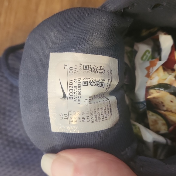 Nike 10 revolution running shoes - Picture 10 of 12